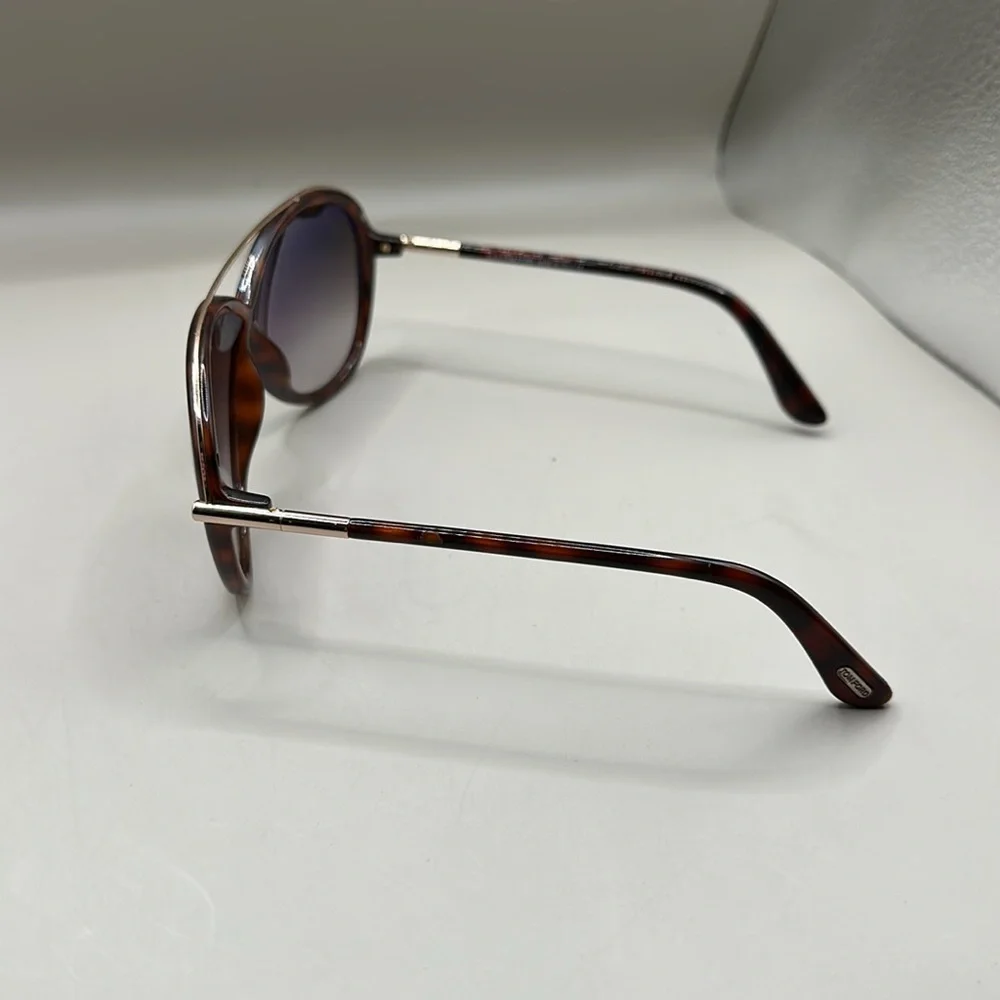 Tom Ford TF 454 52K 64•5 Aviator Gradient Sunglasses - Women’s - Picture 3 of 8